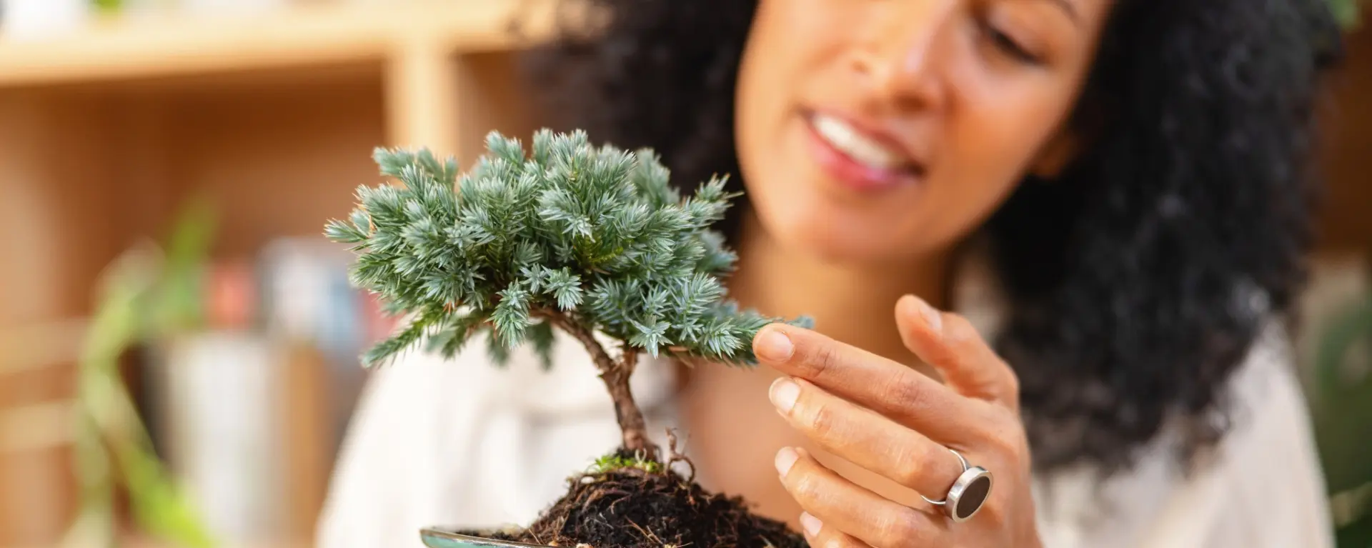 woman-with-bonsai